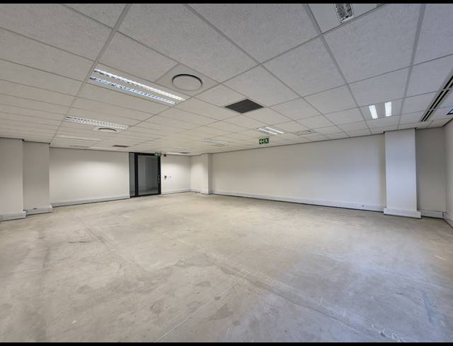 124M² OFFICE TO LET IN ILLOVO